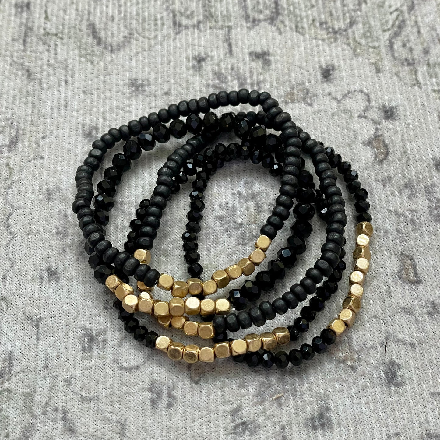 Beaded Bracelet Stack (black/gold)